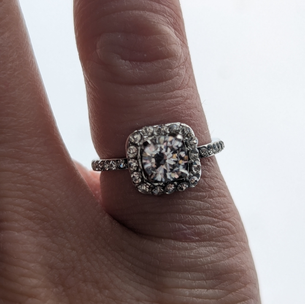 Silver fashion RING size 7 - Picture 2 of 4